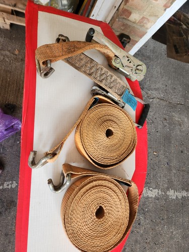 Ratchet straps tie down - x2,